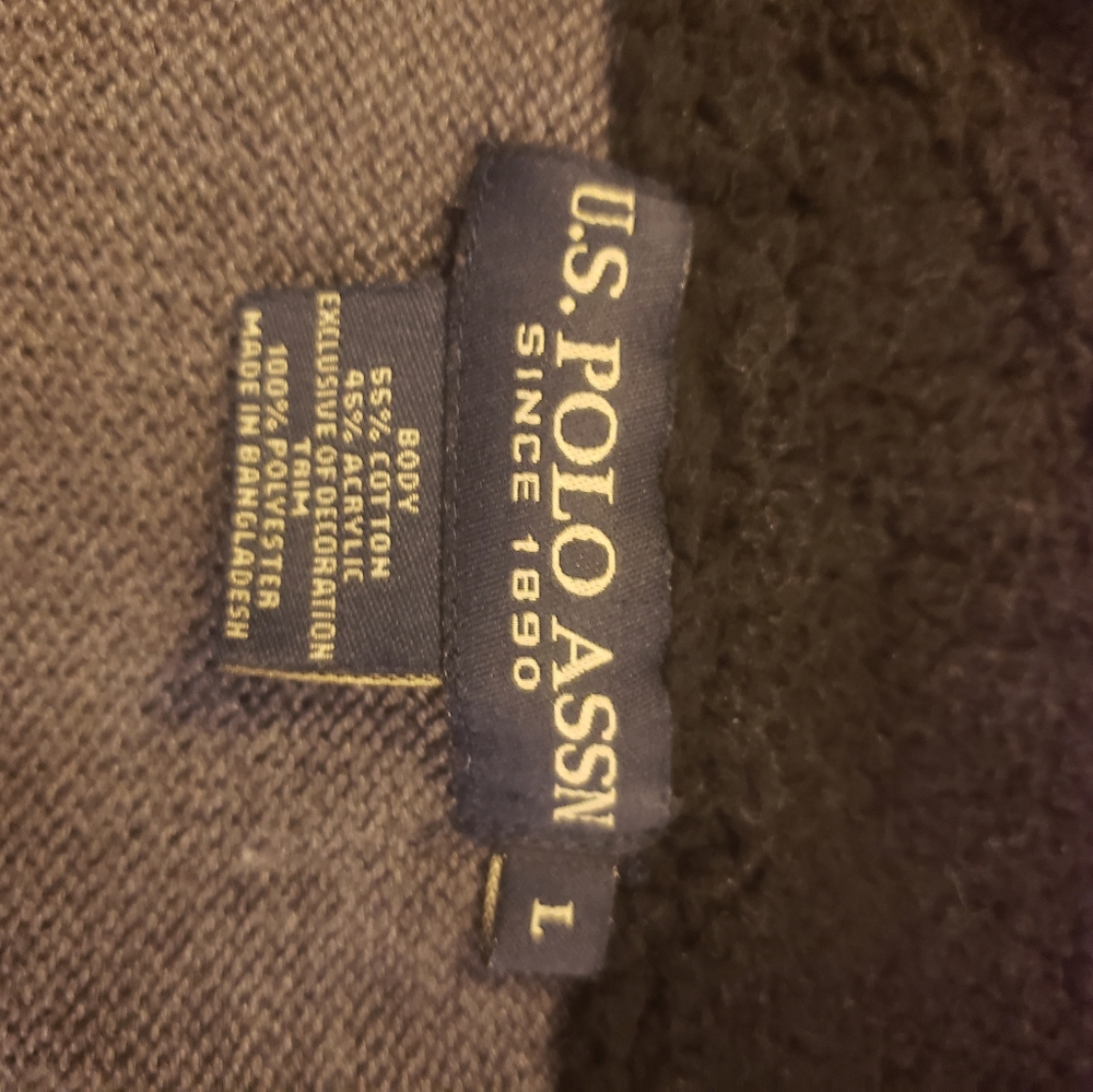 Sweater - Picture 6 of 6